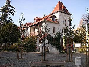 Hotel Am Kurpark 쇼네베크 외부 사진
